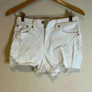 Levi’s white‎ high rise shorts 27